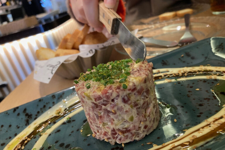 Tartar de salchichón de Quinto Tramo.