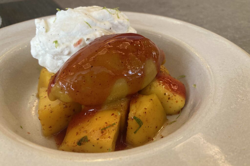 Postre de mango de la Axarquía.