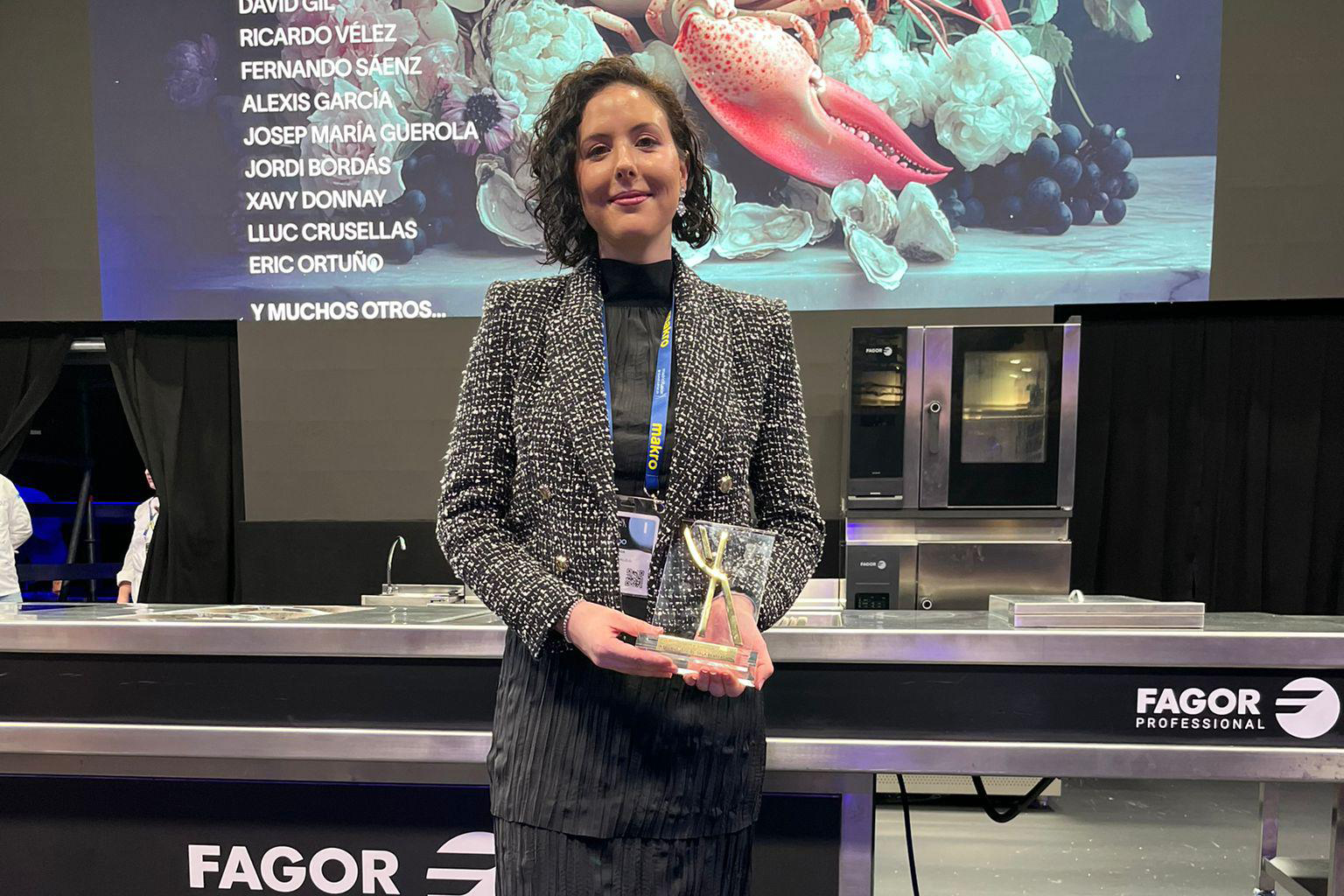 Andrea Martín tras recibir su premio.